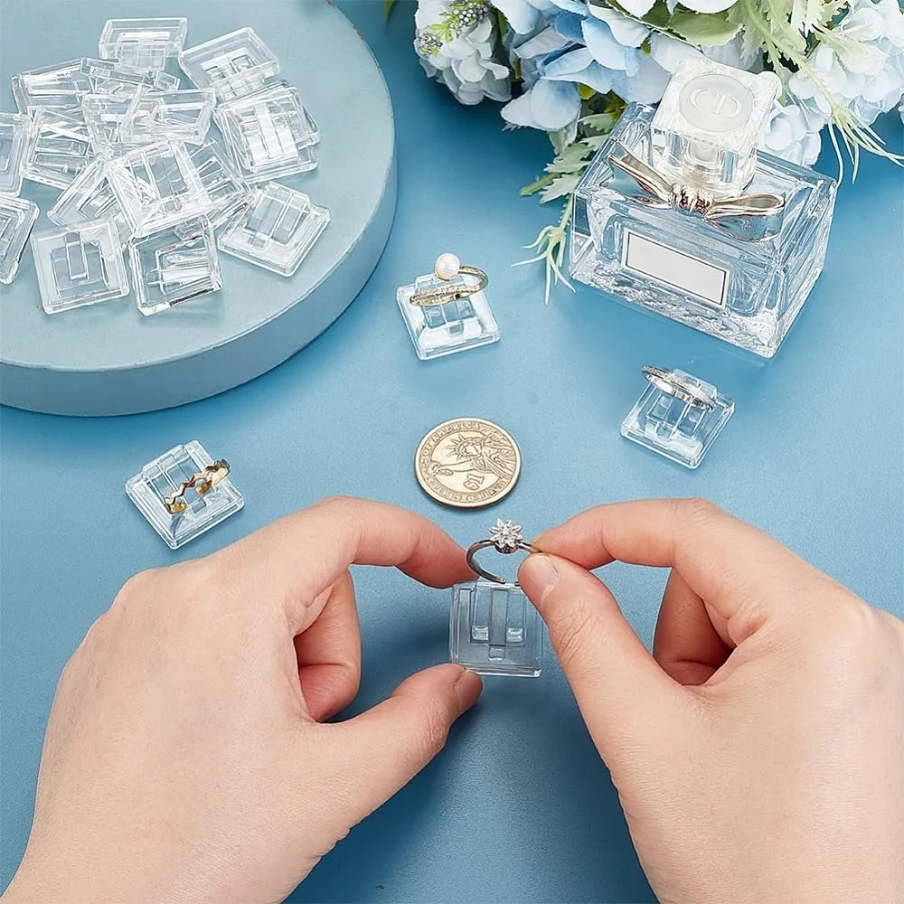 30Pcs Acrylic Ring Display Holder Transparent Ring Showcase Display Ring Block for Selling Jewelry Storage Organizer for Wedding