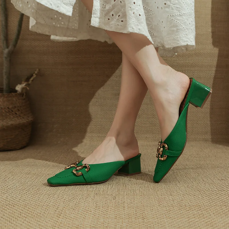 2025 Summer Women Cover Toe High-heeled Slippers Fashion Chain Decoration Square Toe Med Heeled Mules Shoes Sapatos De Mujer