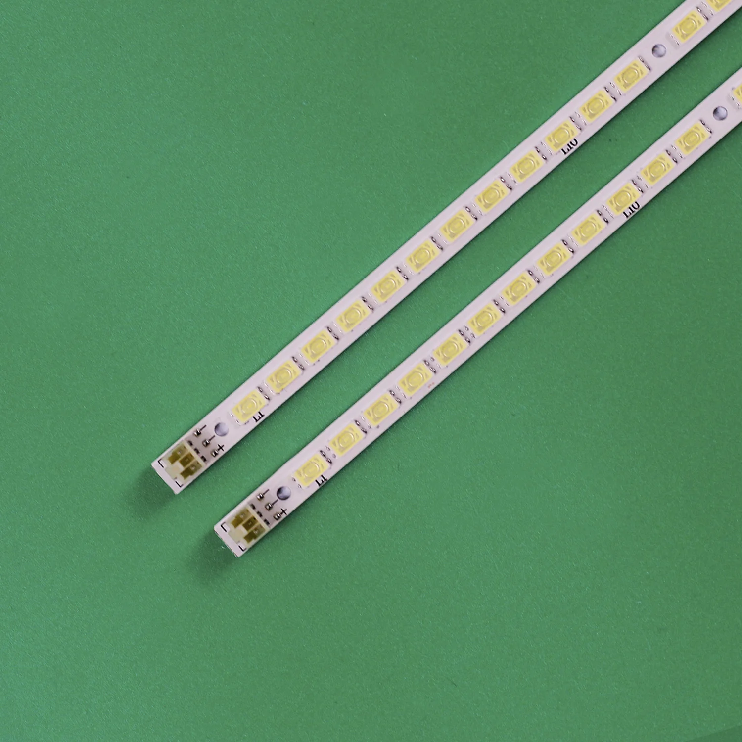 شريط LED لـ TE32905N16H LED32MS92C LED32IS95N SCHNEIDER MICRA3225USB 32-DOWN LTA320AP18 STS320A08 sts320a0050led