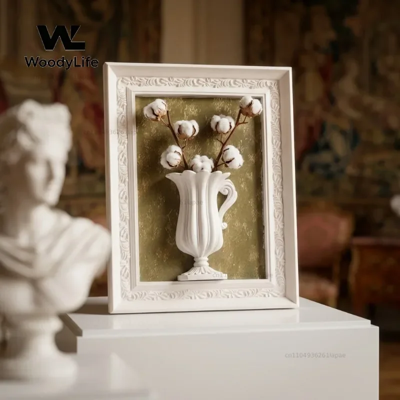 French Vintage Art 3D Photo Frame Figurines Stand High-End Niche Study Decor Painting Relief Decoration Crafts