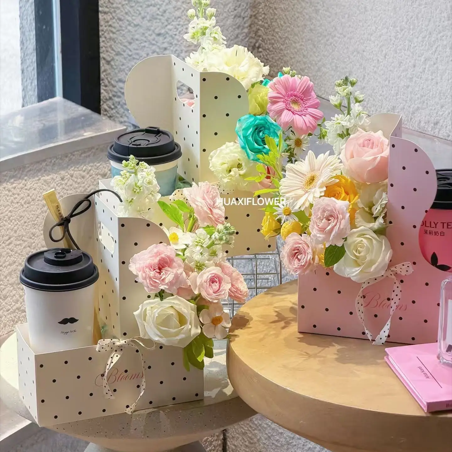 Valentine's Day Hand-held Cup Holder Flower Box Coffee Milk Tea Flower Gift Box Floral Materials Handheld Flower Package Boxes