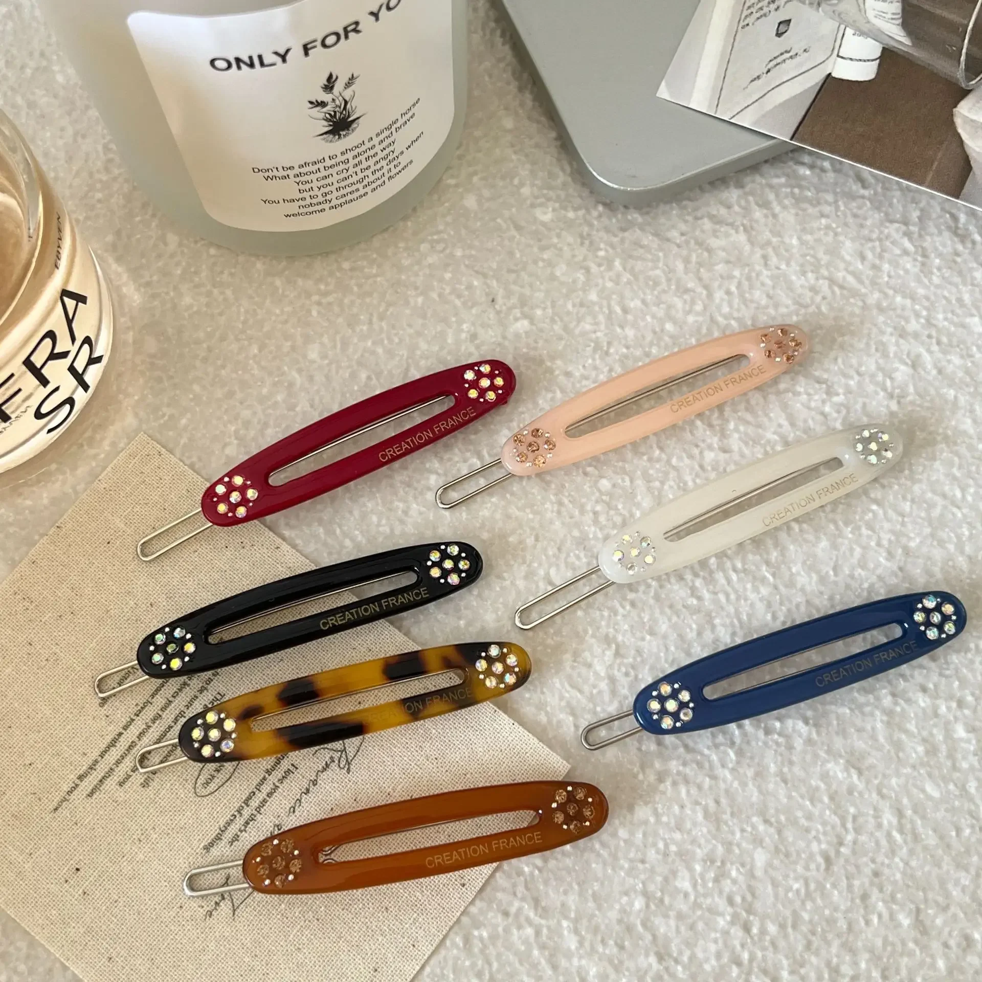 

1pc Oval Side Claw Clip for Women; Fashionable Hair Clip for Bangs and Forehead; Single Clip Hairstyle Access