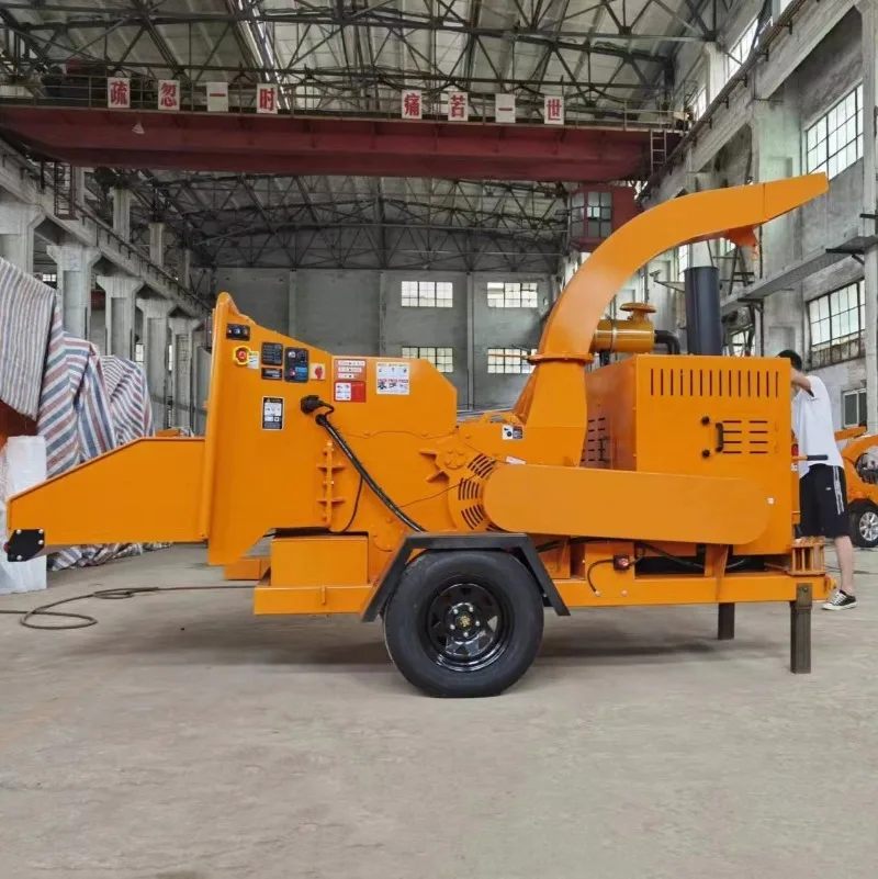 Waste Wood Crusher Crushing Wood Pallet Shredder Small Mobile Sawdust Wood Chipper Grinder Cutting Blades