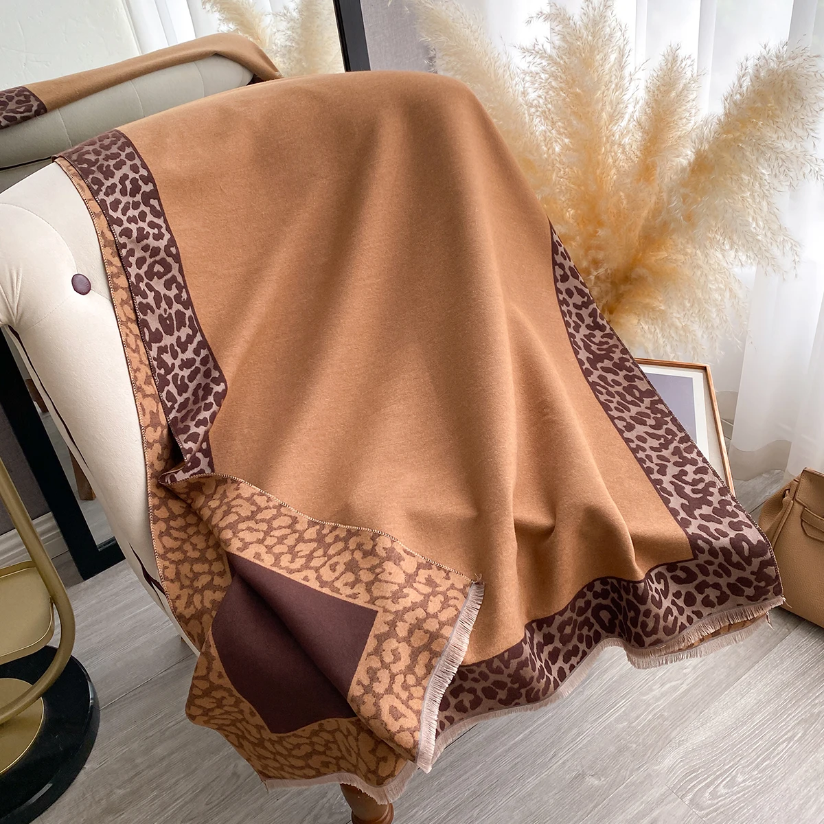 Neue Luxus Kaschmir Plaid Leopard Schal Winter Frauen Pashmina Schals Warme Decke Wraps Weibliche Dicke Schals Bufanda Schals – Detail 12