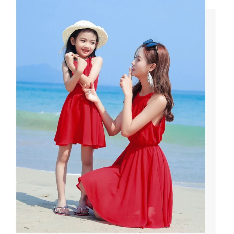 Vacation Look Mother and Daughter Red Dress Summer Holiday Mom and Baby Girl Elegant Dresses Beach Mummy and Me Equal Clothing