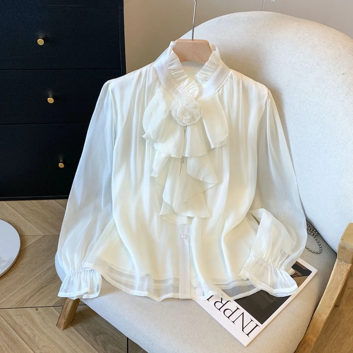 

irt Women's Stand Collar Lace Trim Long Sve Autumn New Sle Faionable Straight Cut Single Piece Chinese Made