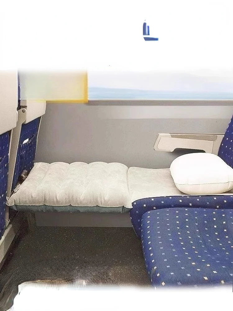 

Sleeping on the high-speed rail, a divine tool for train hard seats, inflatable rest mats, and portable footrests for children