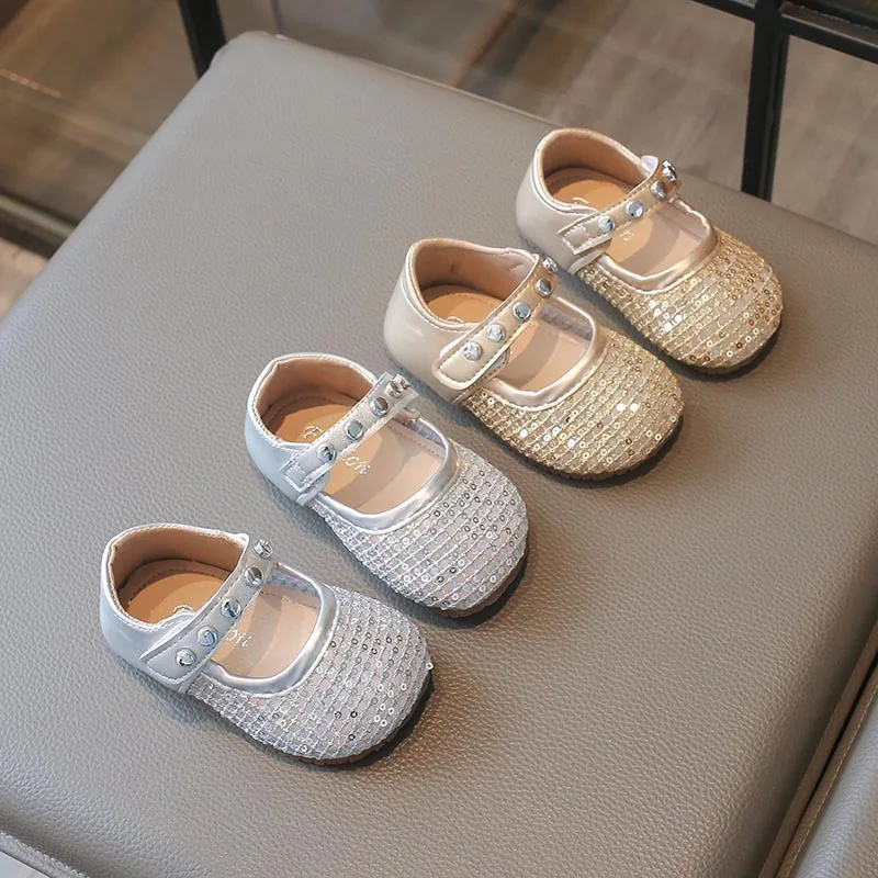 

Brand Designer Grid Sequin Baby Girl Mary Janes Shiny Silver Round Rivets Toddler Shoes Girls New Wedding Party Footwear JY06172