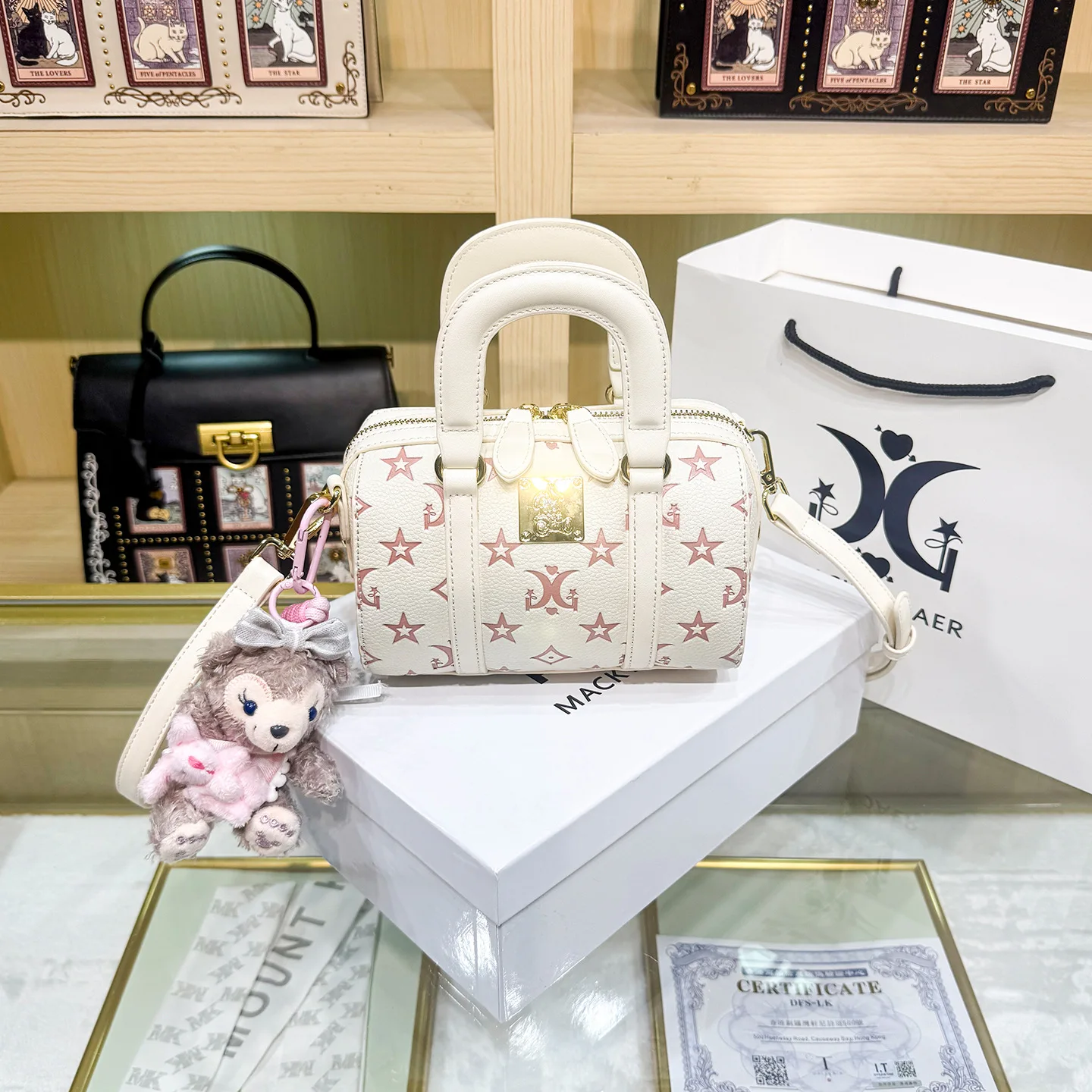 Luxury Classic Designer Paris Fashion Inspired Crossbody Purse For Women With Large Capacity And Trendy Look