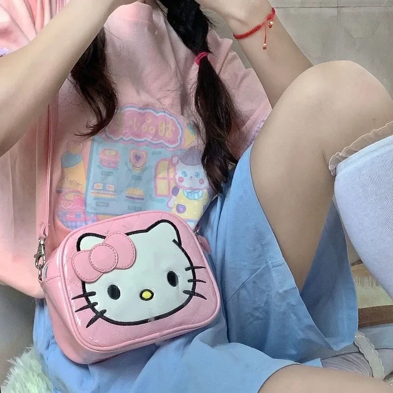 MBTI Rosa Hello Kitty Borsa a tracolla da donna Vintage impermeabile piccola borsa in pelle carina 2024 Borsa da ascella stile Harajuku di moda