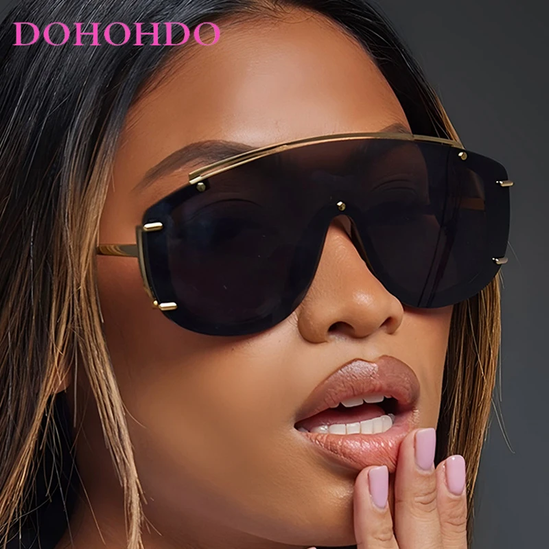 

2025 Oversized One-piece Metal Steampunk Sunglasses Women Trendy Outdoor Sports Sun Glasses Men Windproof Goggles UV400 Eyewear