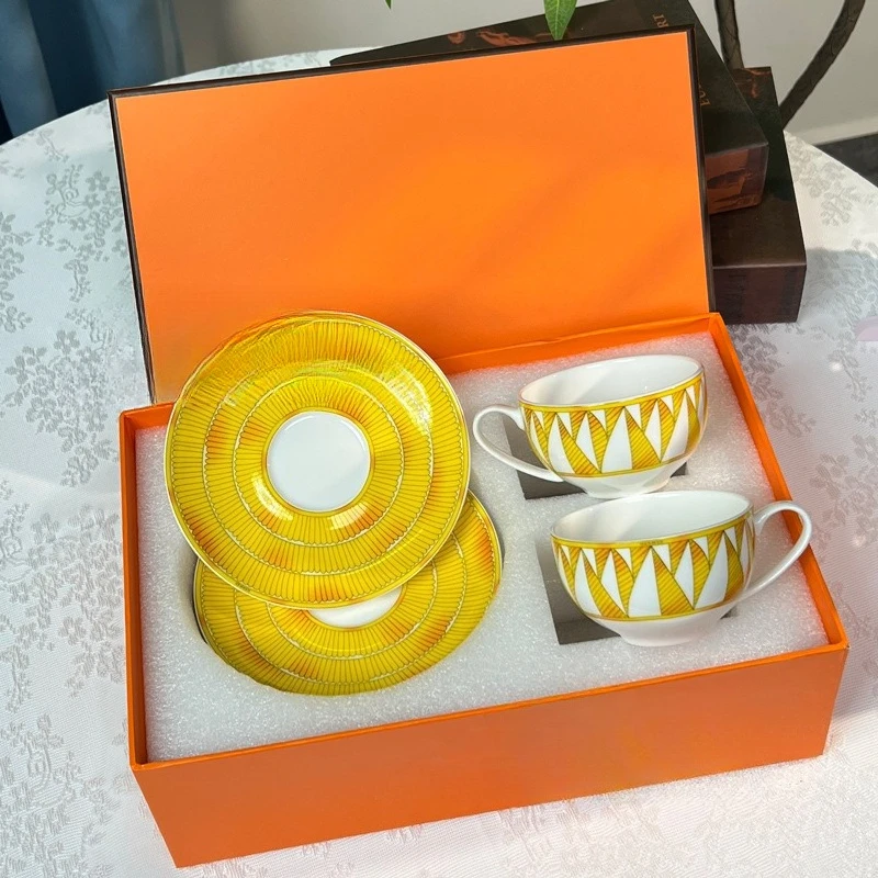 Luxury Fine Bone Plates Dinner Sets Yellow China Dinnerware Set Breakfast Bowl And Plate Set Vajillas Completa Tableware