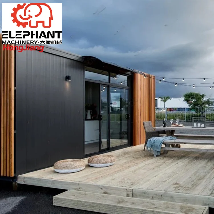 Vacation Cottage Luxury Prefab Modular Container House Ready Made Economical Portable Living Tiny Home Modern Villa Bedroom