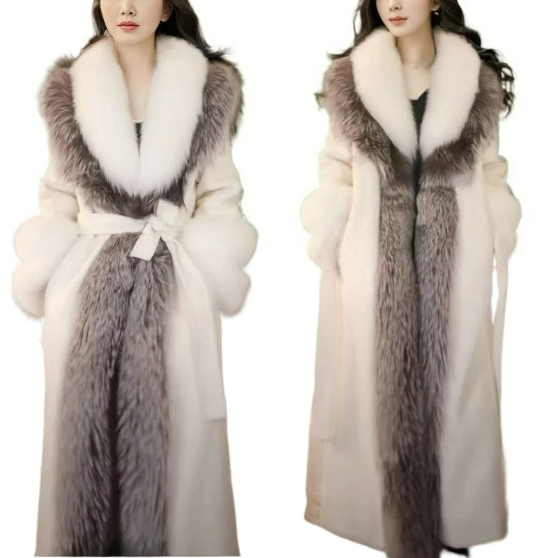 

The New Tweed Coat Is A Fashionable Internet Celebrity The Wool Battle Robe Is Made of Fox Fur Faux Fur It Is A Trendy Outerwear