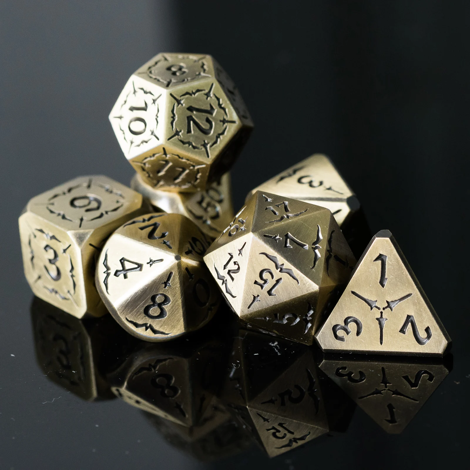 Cusdie 7 Pcs Eagle Logam D & D Dice, DND Dadu Polyhedral Logam Dadu Set untuk Bermain Peran Permainan MTG Pathfinder