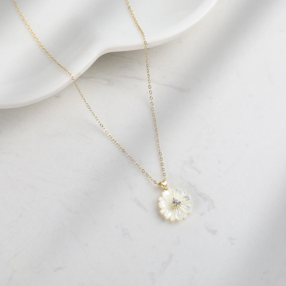 KISS MANDY Shell Flower Necklace 925 Sterling Silver Zirconia Charm Pendant Fashion Ladies Clavicle Chain Wedding Gifts SPSN15 - view 4