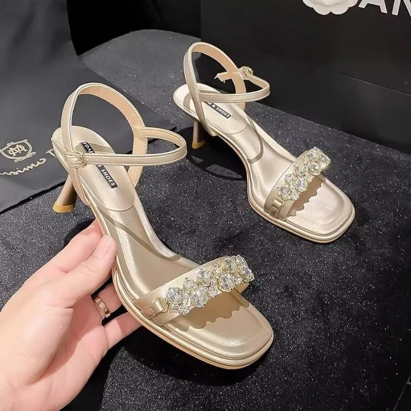 

Новинка 202, модные сандалии на шпильке с квадратным носком и стразами, женские летние темпераментные нескользящие туфли на высоком каблуке Женская Обувь