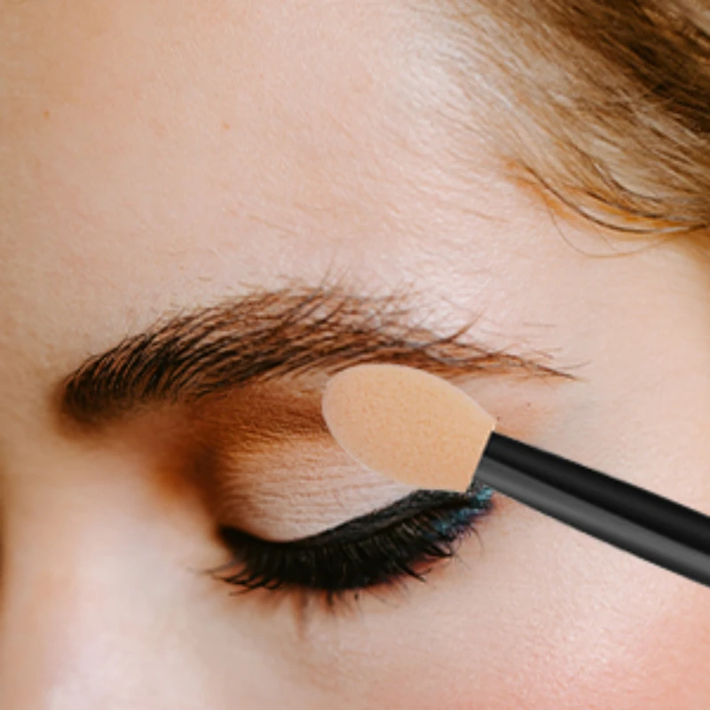 Cuttte 50/100 pièces applicateurs jetables d'éponge d'ombre à paupières double face avec récipient, pinceaux de fard à paupières de longueur applicateur de maquillage