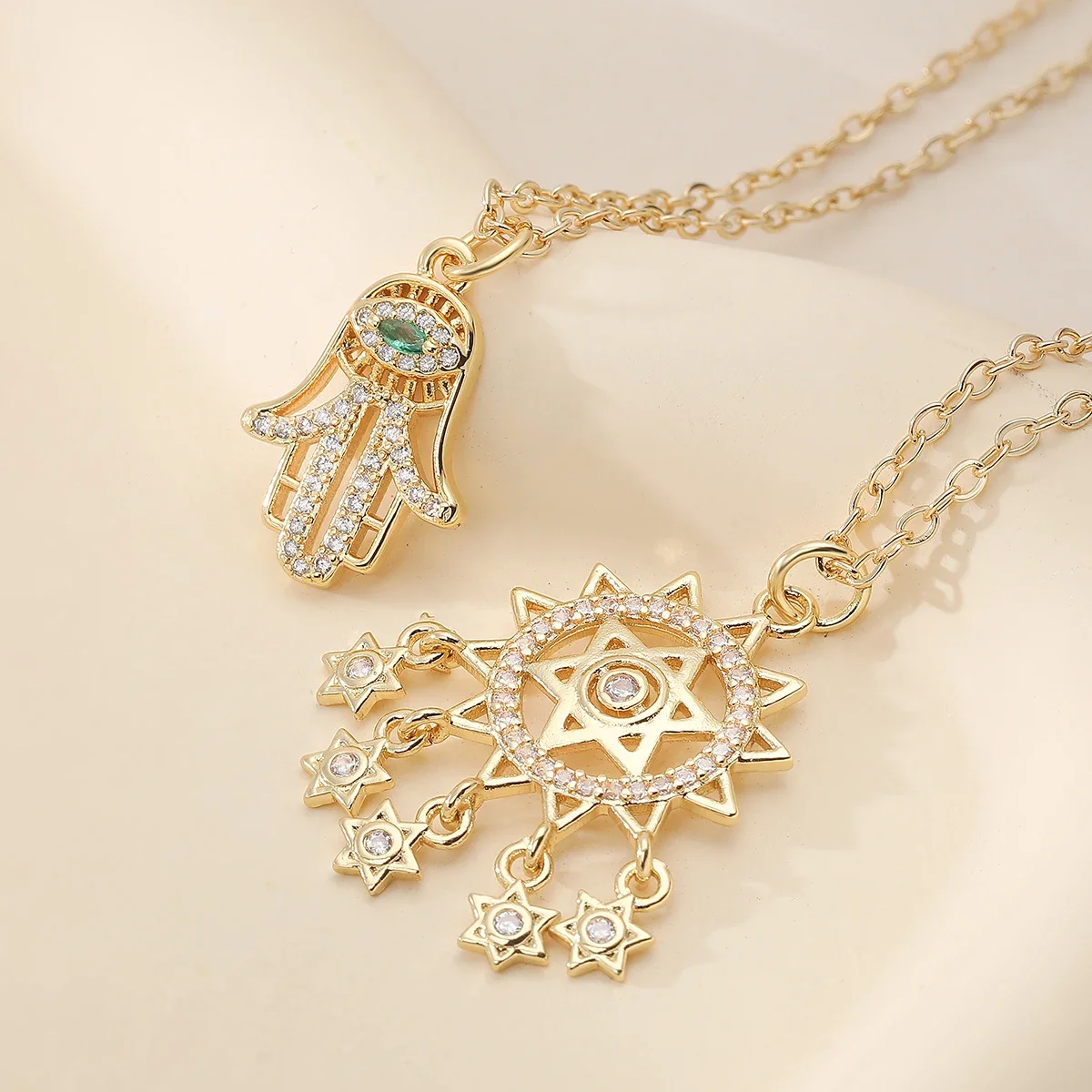 NEWBUY Delicate Women's Lucky Jewelry Brass CZ Zircon Inlay Sun Star/Palm Pendant Stainless Steel Chain Non-Fading Necklace