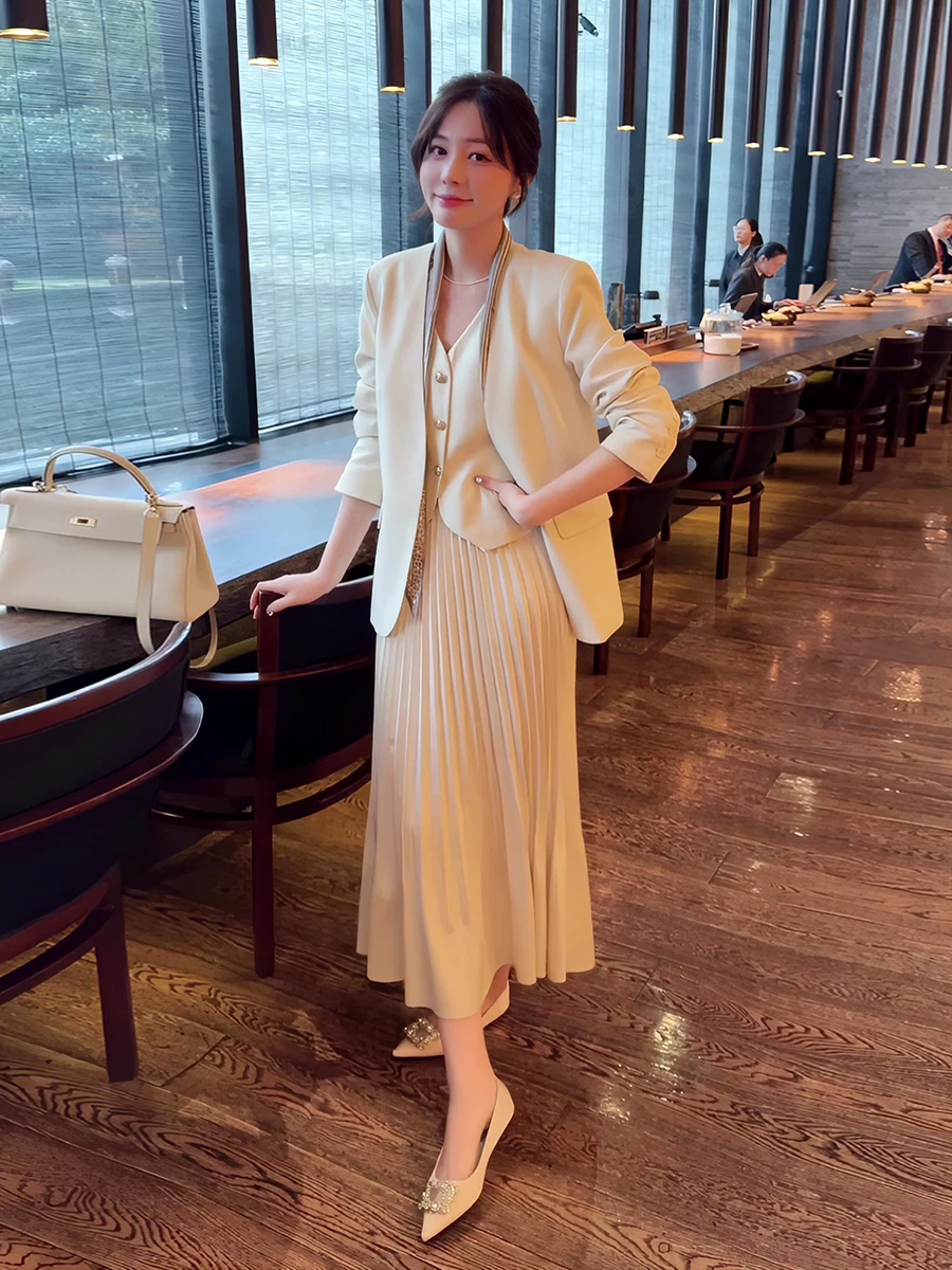

Spring New Arrival Women's Career Suit Set No Collar with Pleated Skirt Two Piece Set Casual Style Long Sleeve Bu...