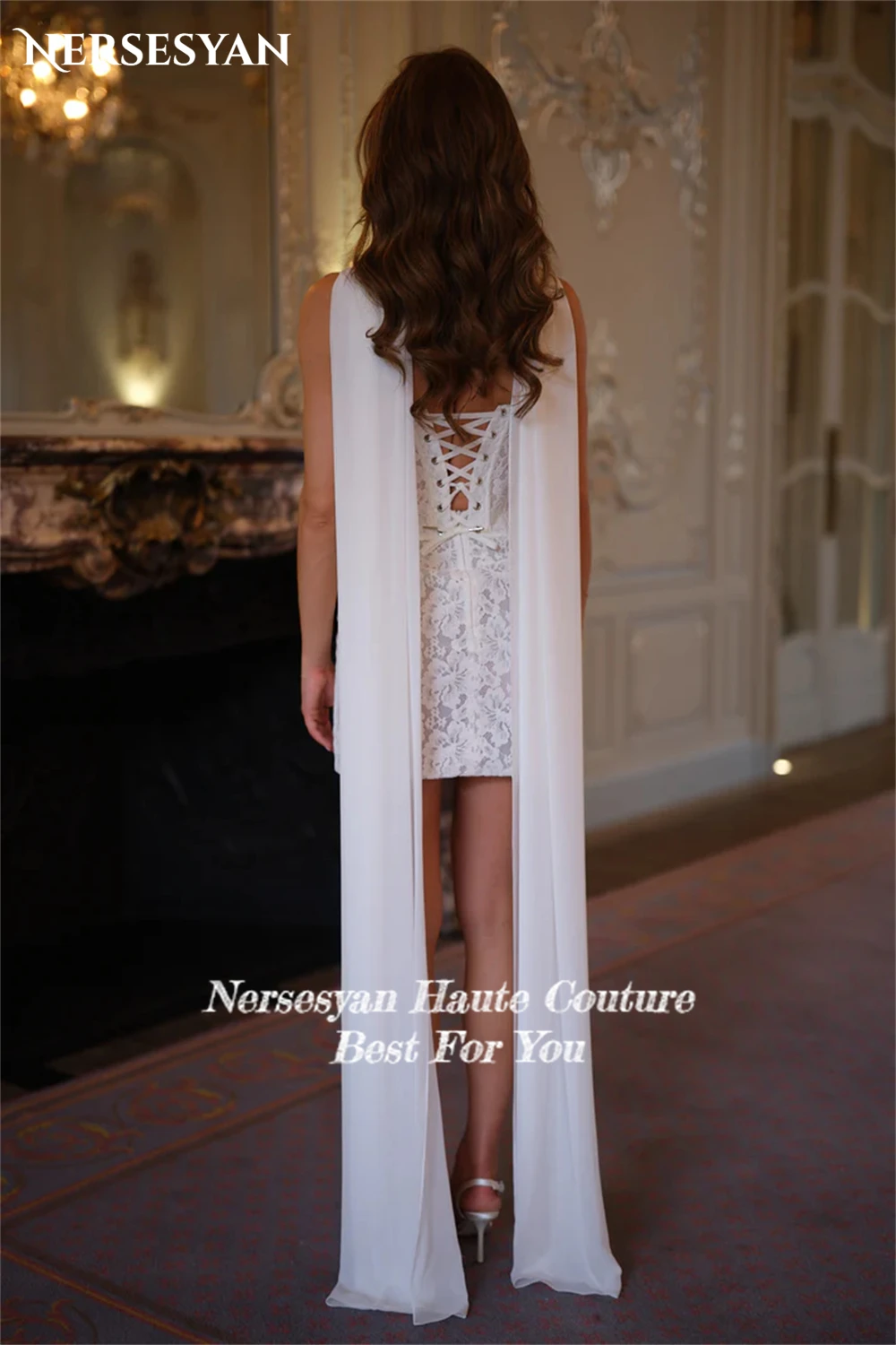 Nersesyan فساتين زفاف فاخرة من الدانتيل مزينة برقبة على شكل V وأشرطة سباغيتي فستان عروس لحفلات الضيوف فساتين زفاف صغيرة مخصصة