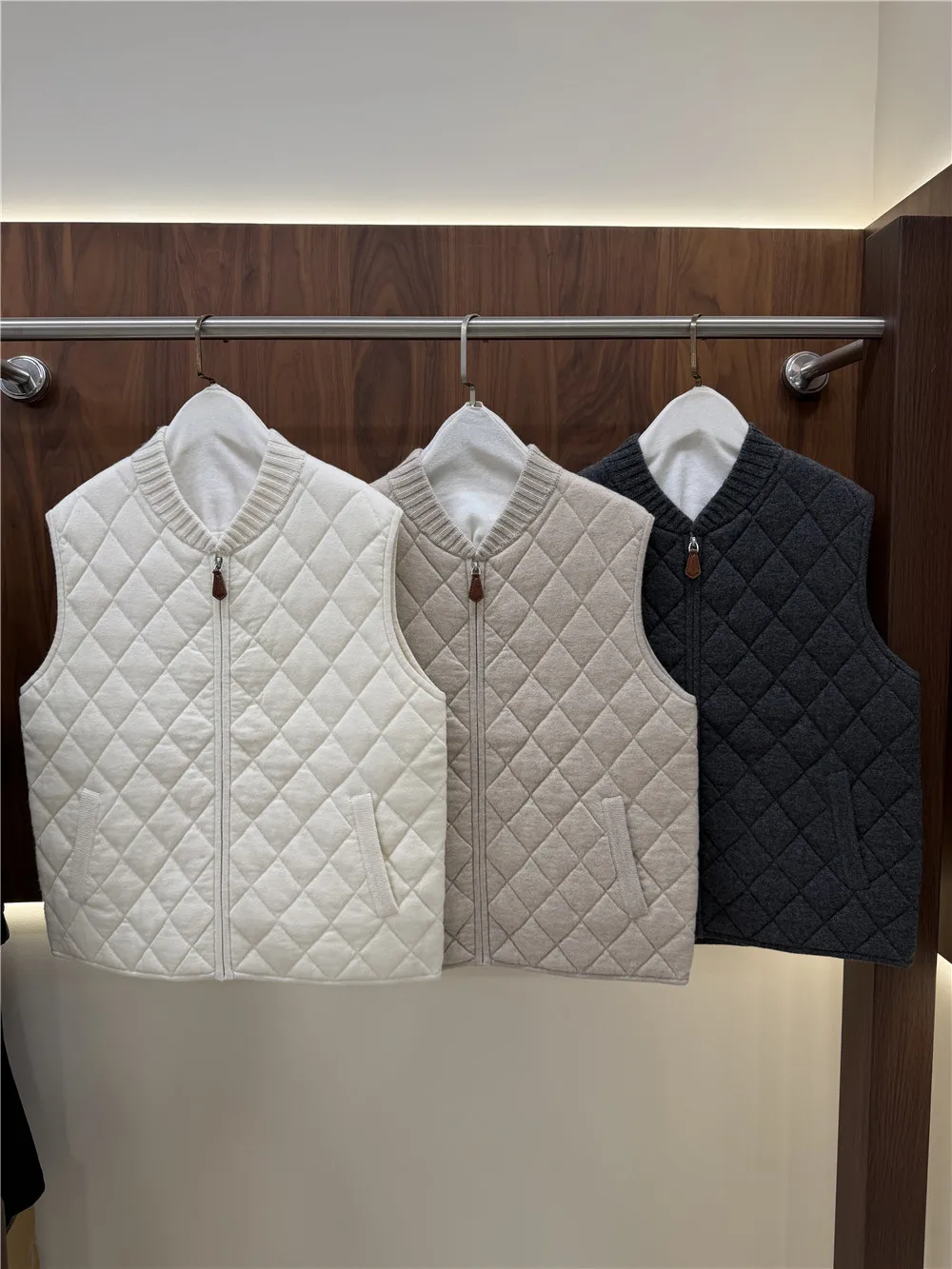 2026 New Versatile styling sets: Women's Cashmere wool Vest, Loose Knitted Cashmere Wide Leg Pants