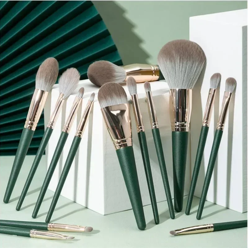 Makeup Brush Set Soft Fluffy Powder Eyeshadow Foundation Concealer Blush Highlighter Brush Beauty Tools Blending Cosmetic 14PCS