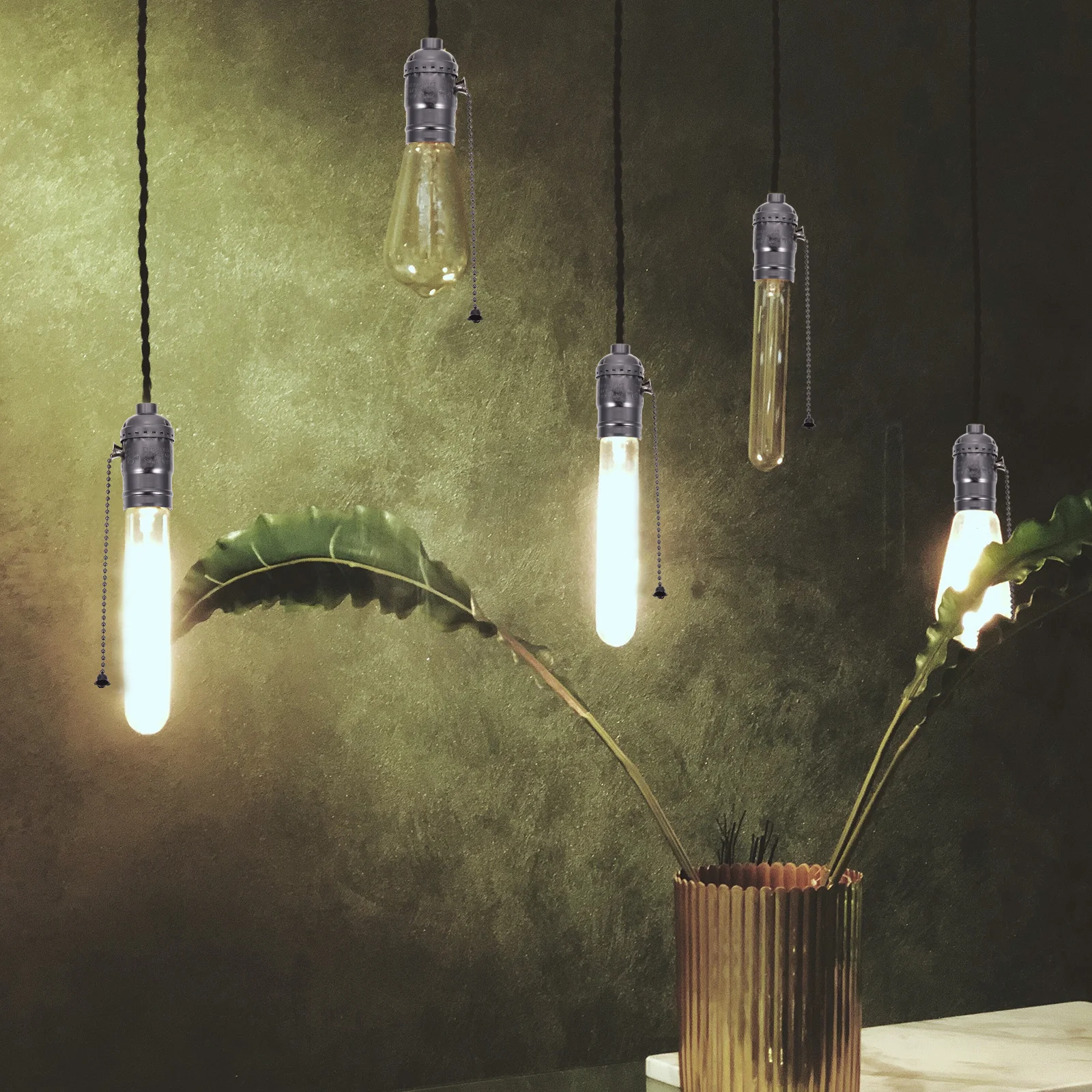 

Retro E27 Lamp Holder Aluminum Light Socket with Pull Chain for Vintage Pendant Fixture Decor in Dining Room Office Restaurant