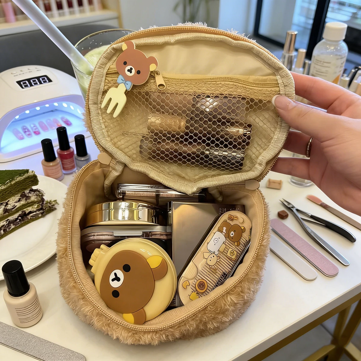 1pc nail artist bag Cute Cartoon Plush Bear Storage Bag Makeup Bag Portable Cute Large-capacity Wash