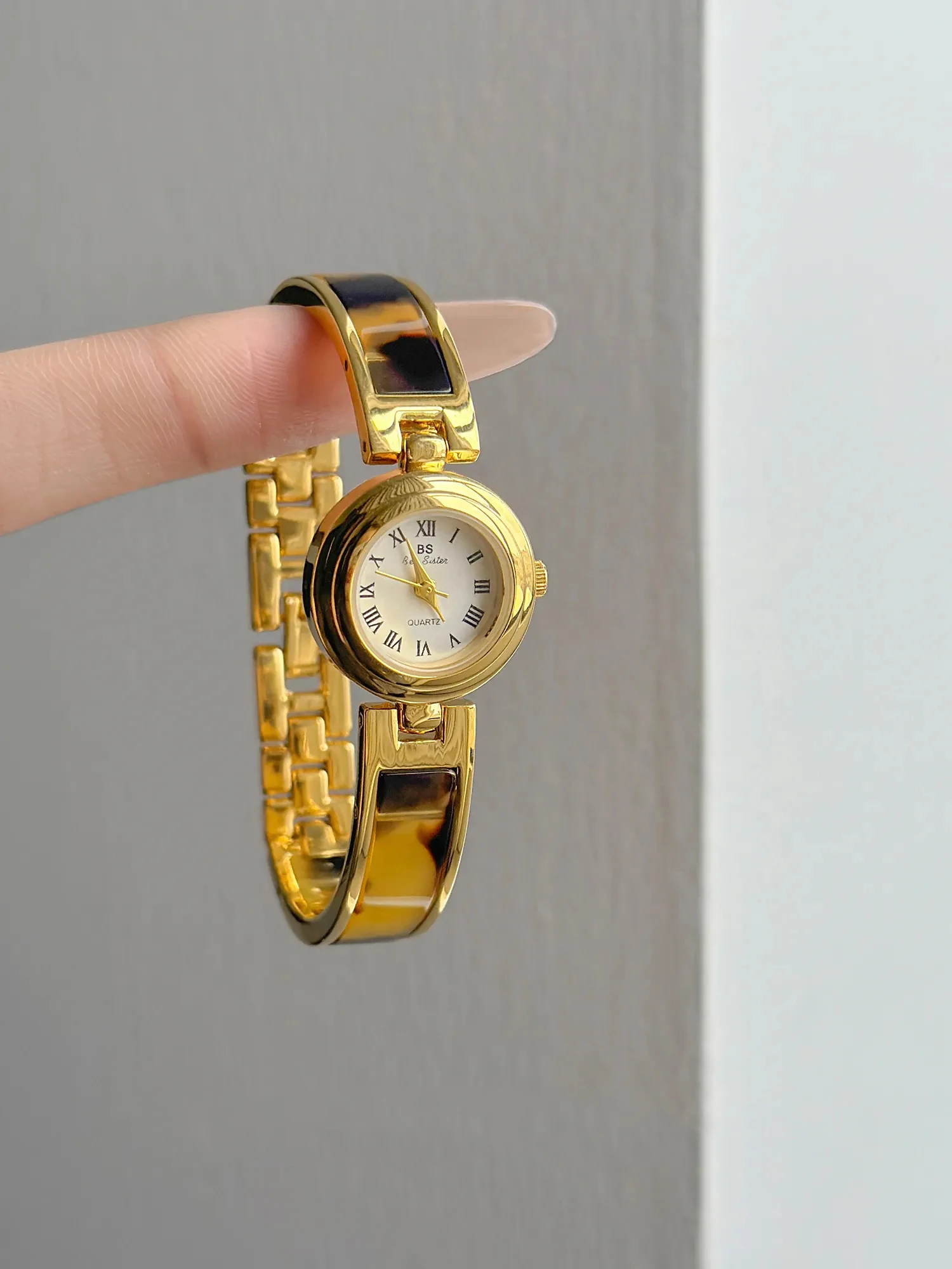 Relojes Retro de alta gama para mujer, resistentes al agua, con números romanos, elegante temperamento, pulsera Vintage de ámbar, cadena, reloj de cuarzo para mujer