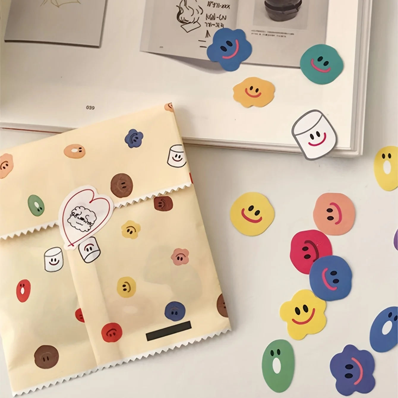 110pcs Single Pack Anime Cartoon Round Multicolor Semi-matte Self-adhesive Glitter Paper Stickers, Random Pattern,DIY Stickers