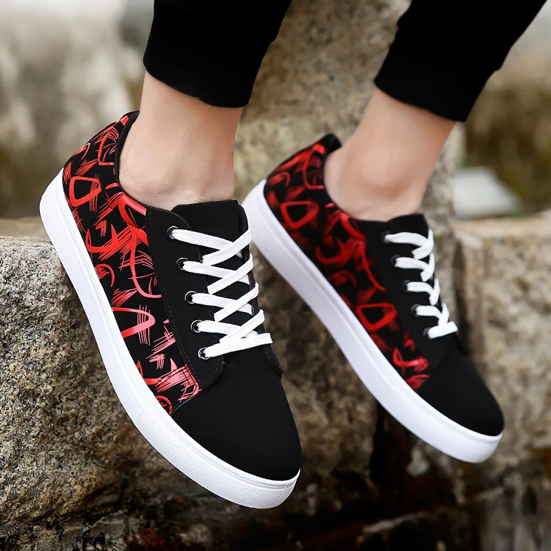 New Fashion Cool Young Men Street Shoes Men Cloth Footwear Brand Mens Casual Shoes Male Canvas Shoes Black Red Blue A3902