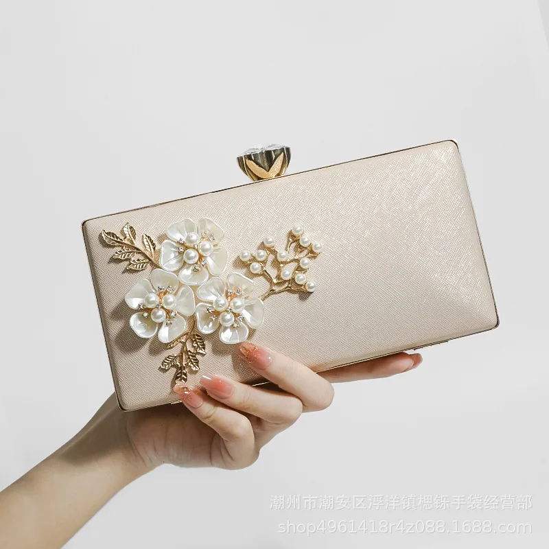 

2023 New Diamond Flowers Evening Bags Metal Wedding Banquet Wallets Party Chain Shoulder Bags 6 Colors Drop Shipping