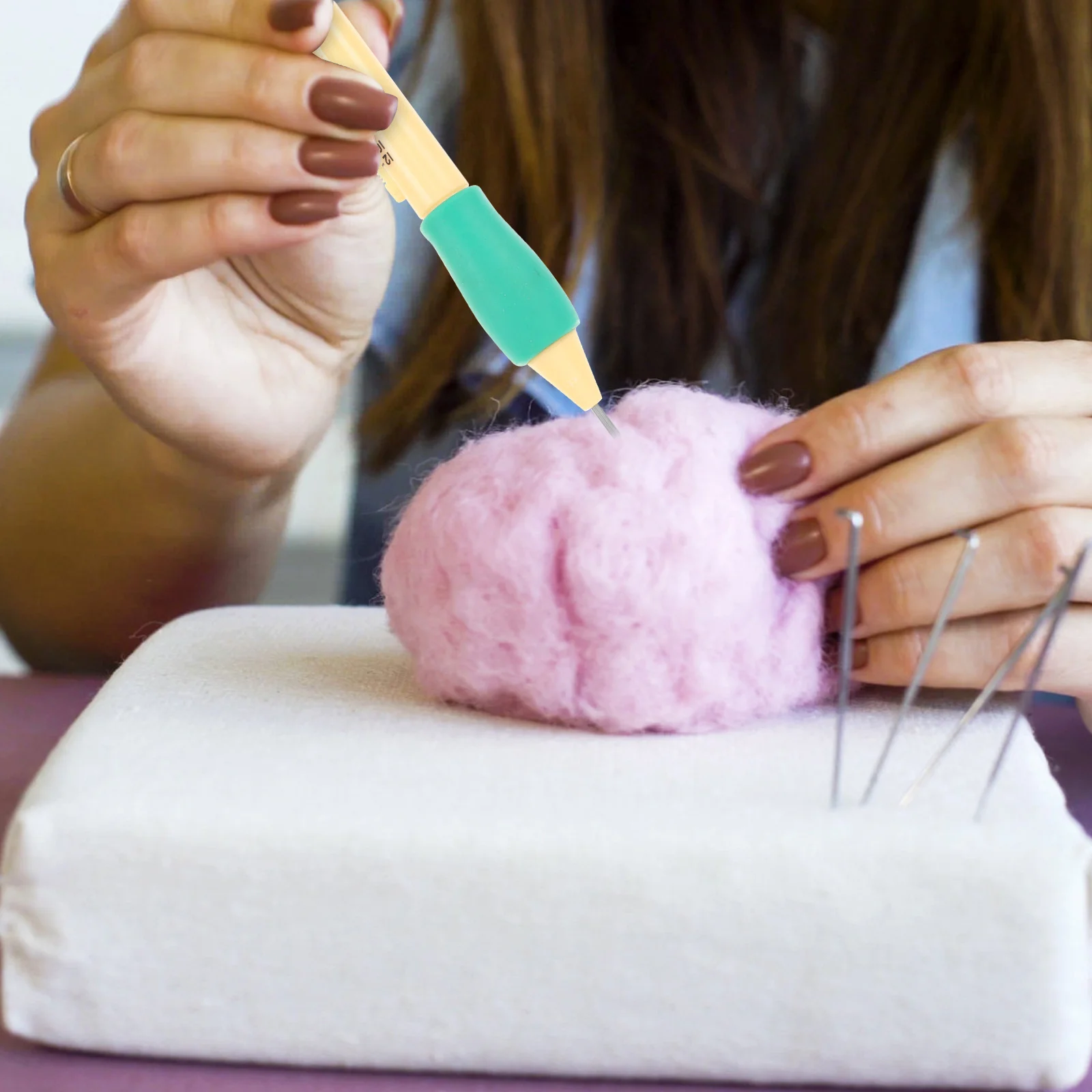 

1Set Punch Needle Embroidery Kit Comfortable Portable DIY Sewing Tool for Beginners Wool Yarn Fabrics Punch Needle Tool