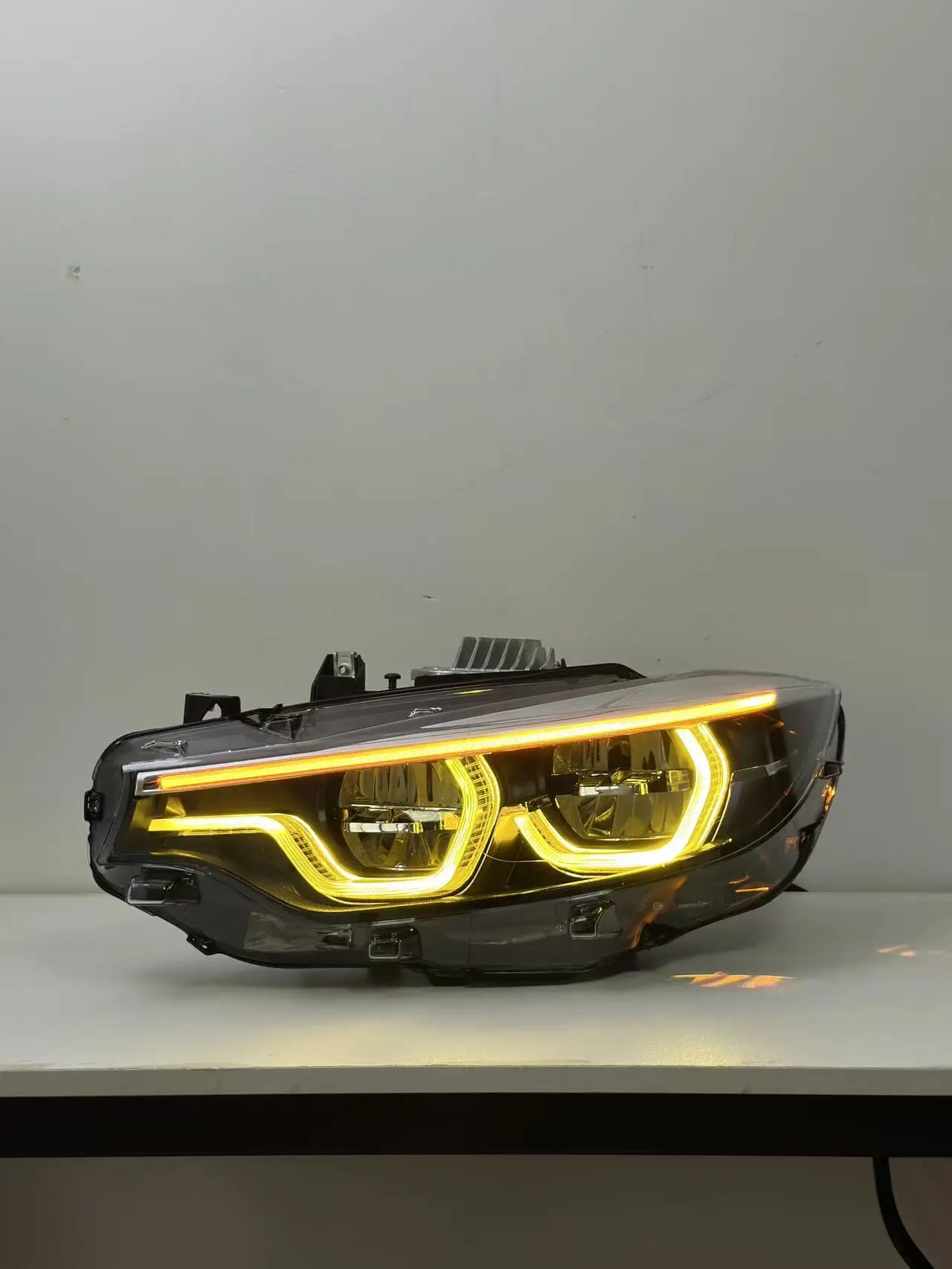 Front Lights For BMW 4 Series M4 F32 F80 F82 2013-2018 Headlamps V3 Triple Color YELLOW WHITE AMBER 430i 435i 440i Car Light