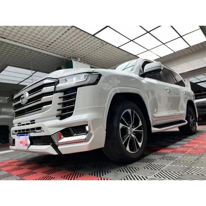 

OEM Chrome Front Grille for Car Land Cruiser LC200 Auto Parts Luxury Upgrade to LC300 Car Accessories
