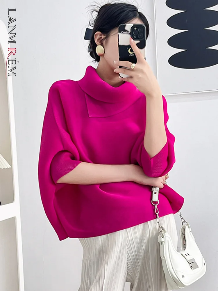 

LANMREM Batwing Sleeves Pleated T-shirt For Women Lapel Solid Color Loose Big Size Female Casual Top 2024 Summer New 2DA6800