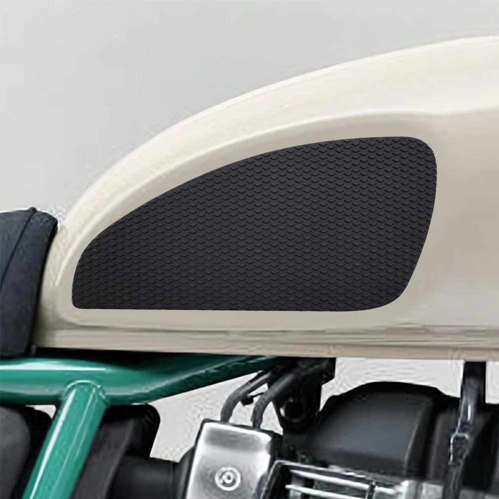 

For ROYAL ENFIELD BEAR 650 Bear650 2025 Tank Pad Knee Grip Rubber Protector Black exclusive Bear 650 2026