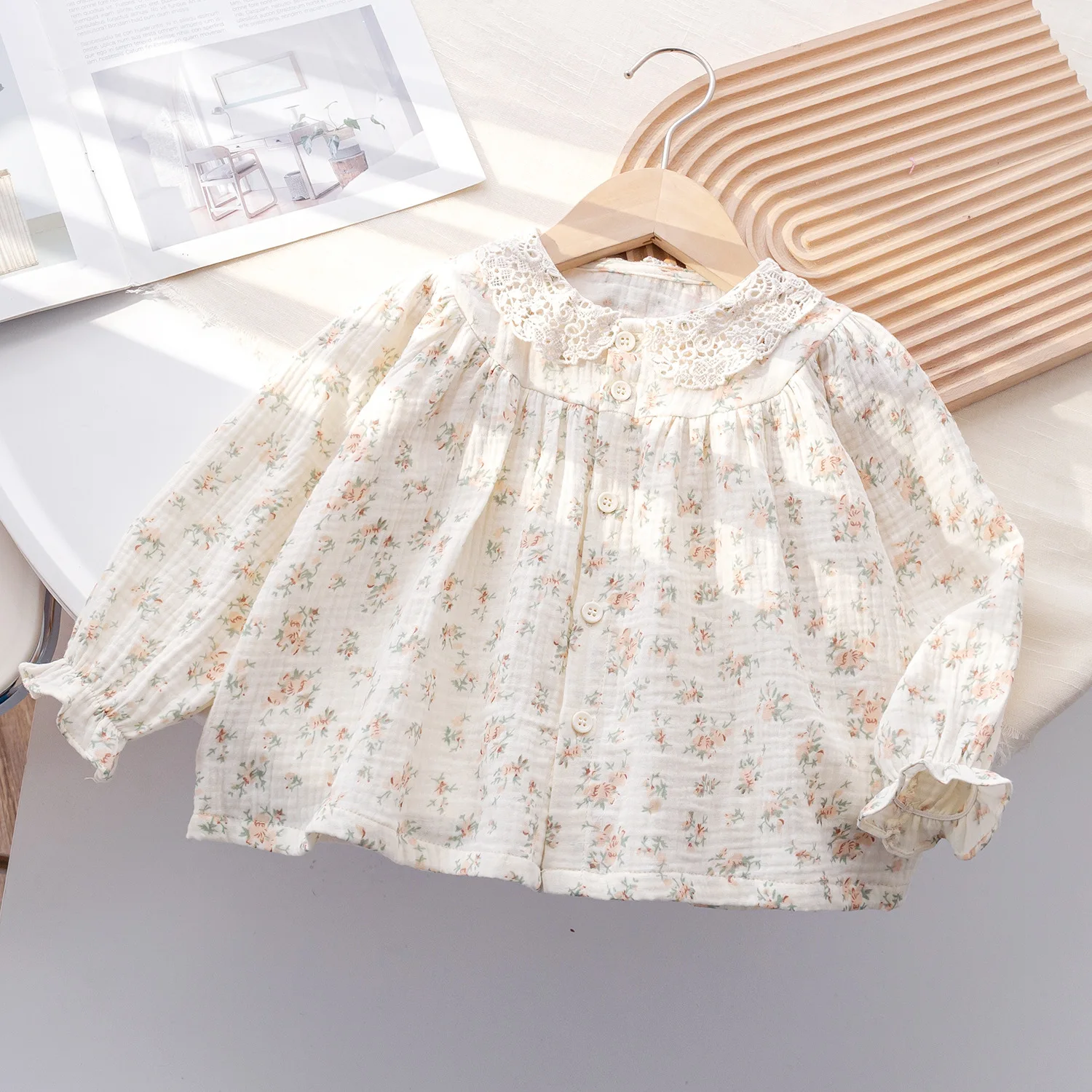 Children Clothing Girls Korean Style  Floral Fresh Shirt Baby Foreign Lace Shirt Spring New Long-sleeved Shirt