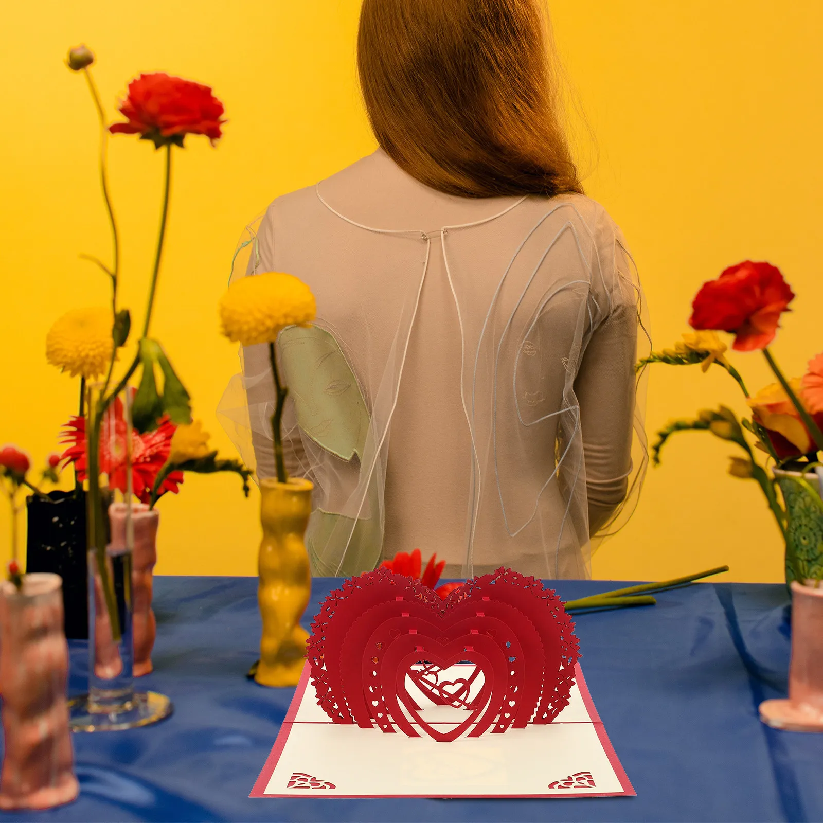 

2 шт. открытки с сердечками, элегантные 3D-открытки с резным узором, свадебные приглашения, открытки ко Дню святого Валентина, поздравительные открытки, свадебные приглашения