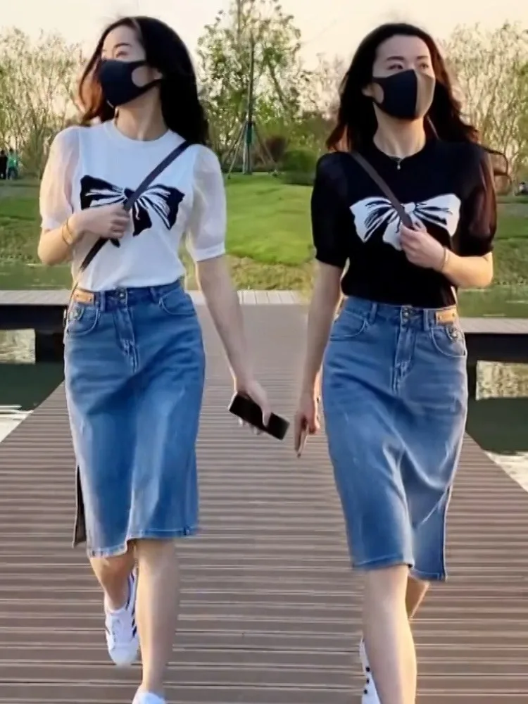 

Women's Ice Silk T-Shirt And Denim Half Skirt Set High Waist Slimming Short Sleeve Two-Piece Summer Fashion Ensemble