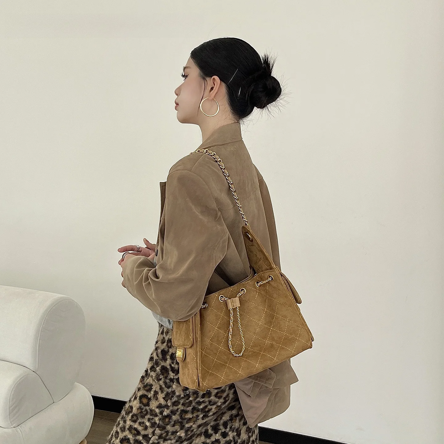 Elegant Ladies' Chain Shoulder Bag Official Charlie&Kelli Store New 2026 Diamond Pattern Underarm Retro Atmosphere Bag