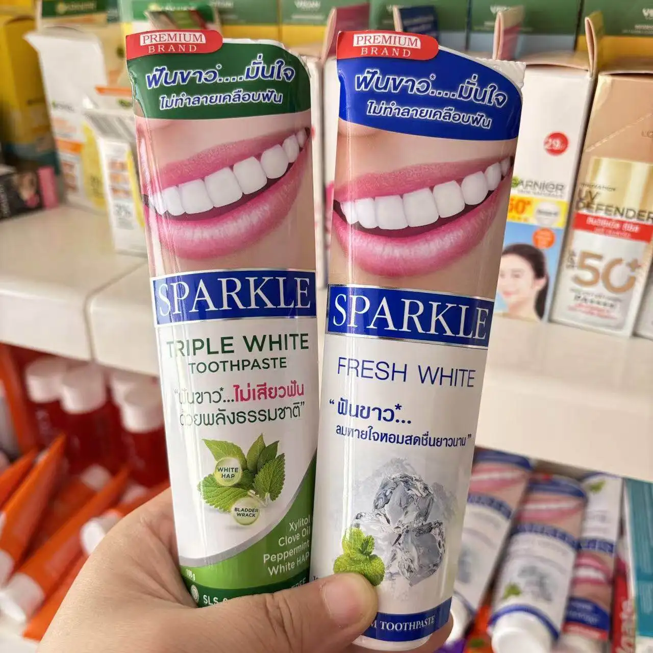 Thai Sparkle Coffee & Tea Stain Remover Toothpaste, Cooling Mint Flavor, Removes Yellow Stains & Tartar