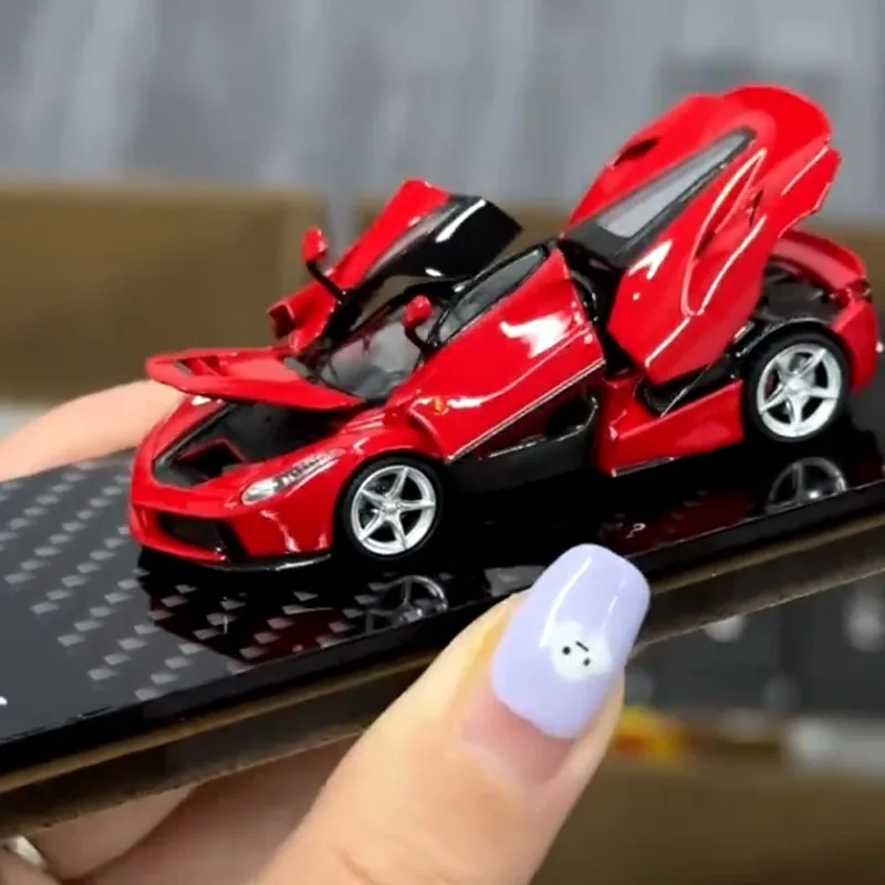 GLAMCRAFT 1/64 LaFerrari Red Fully Open Alloy Motor Vehicle Toy