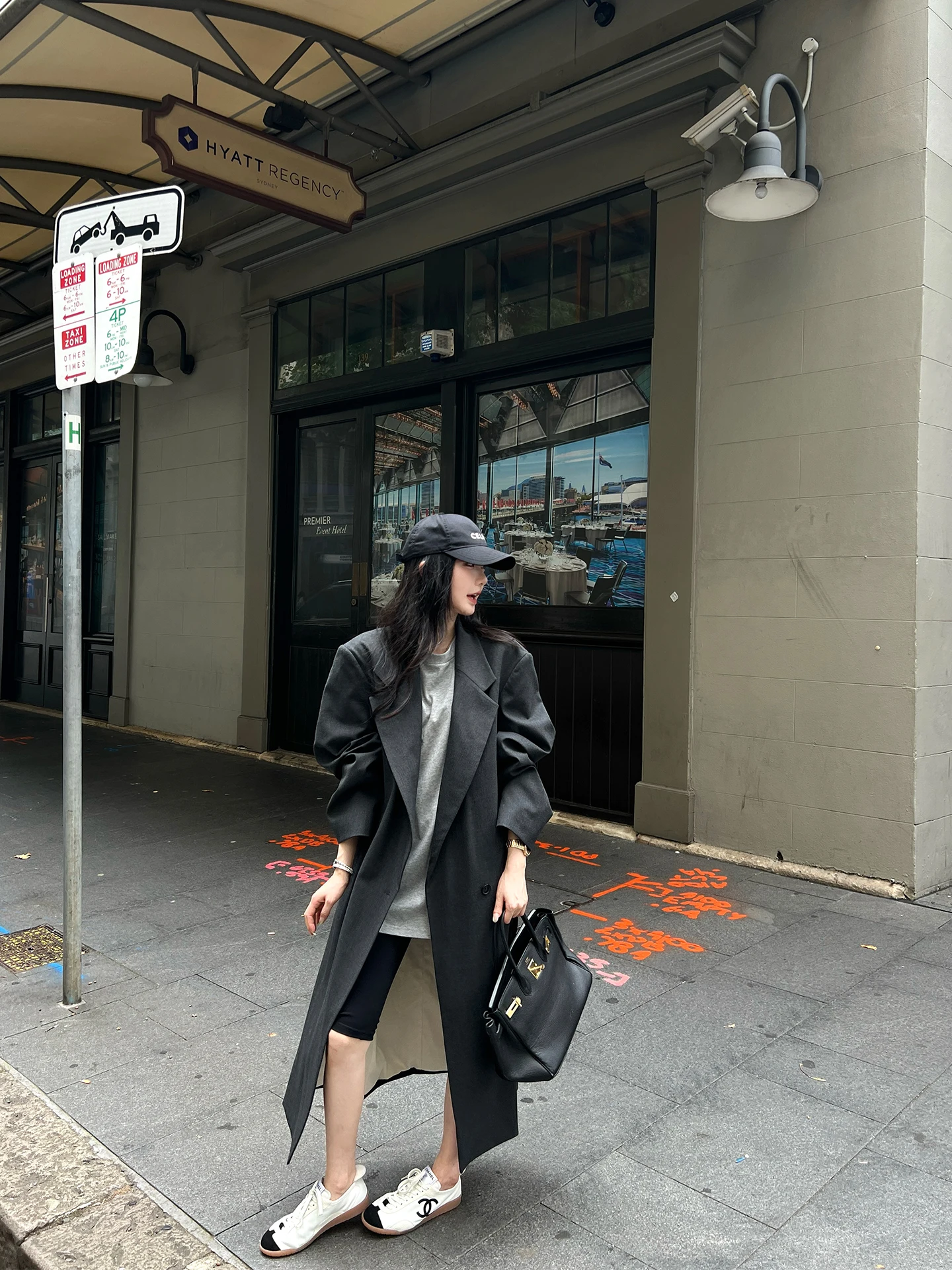 

Long Tailored Suit Jacket Matte Surface Highji Sensation Loose Fit Female Commute Style Single Button Closure Long Sleeve