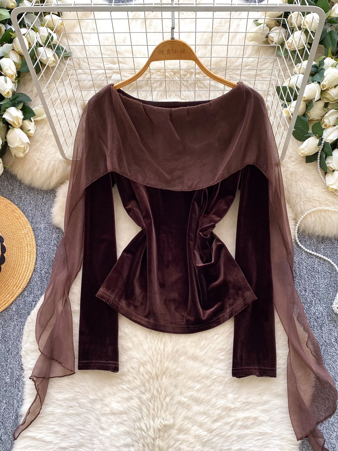 

Ele Velvet irt with Lace Splice Long Sve One oulder Design Slimming Commute Sle Korean Loose Fit Color