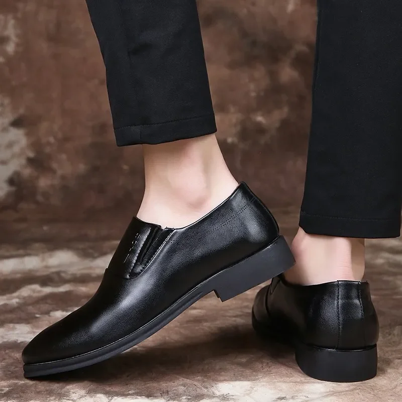 Letter Decoration Loafers Shoes Men PU Low Heel Anti Slip Classic Comfortable Business Formal Shoes Large 38-48 Men Shoes