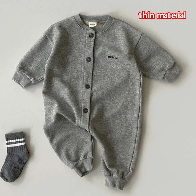 Herbst Winter Neugeborenen-Babykleidung Buchstaben-Print Jungen-Strampler Warmer Mädchen-Weichfleece-Jumpsuit Pyjama 2026 Bodysuit für 0-24 Monate
