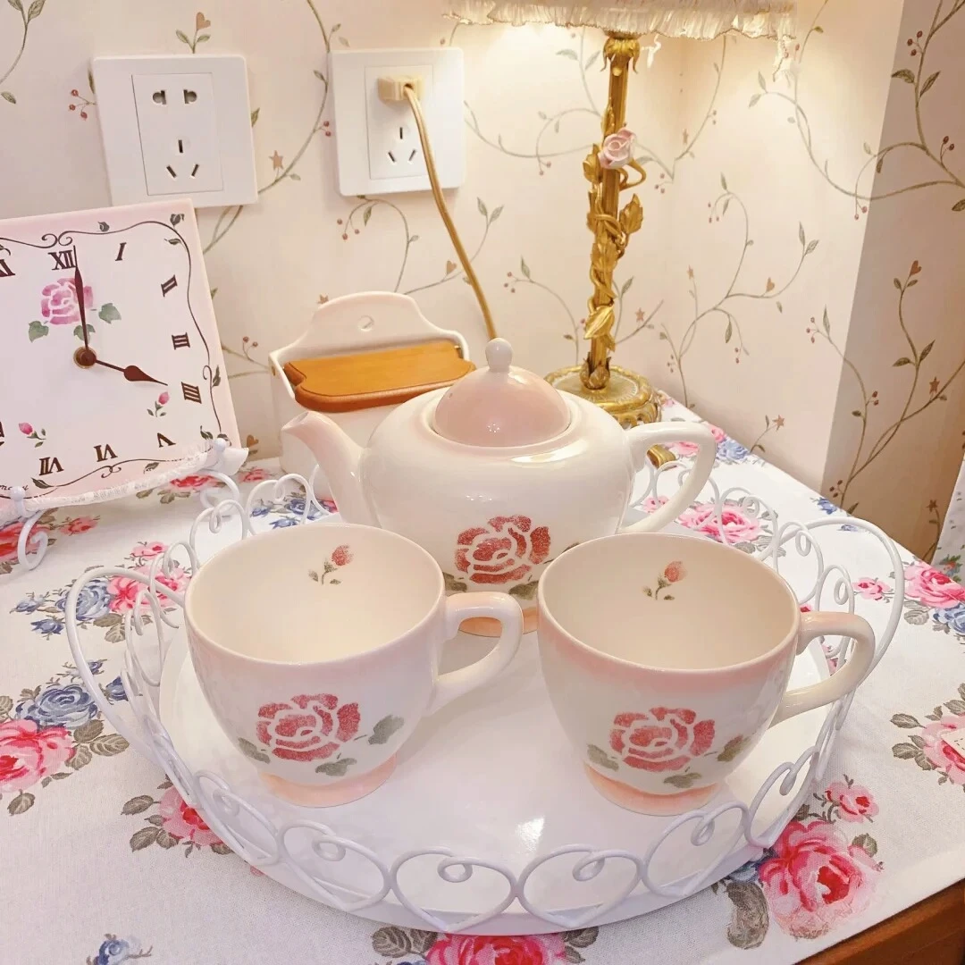 北欧風錬鉄製ラウンドラブテーブルウェアトレイ、ホームリビング - Coffee Tea Love のレビューと価格