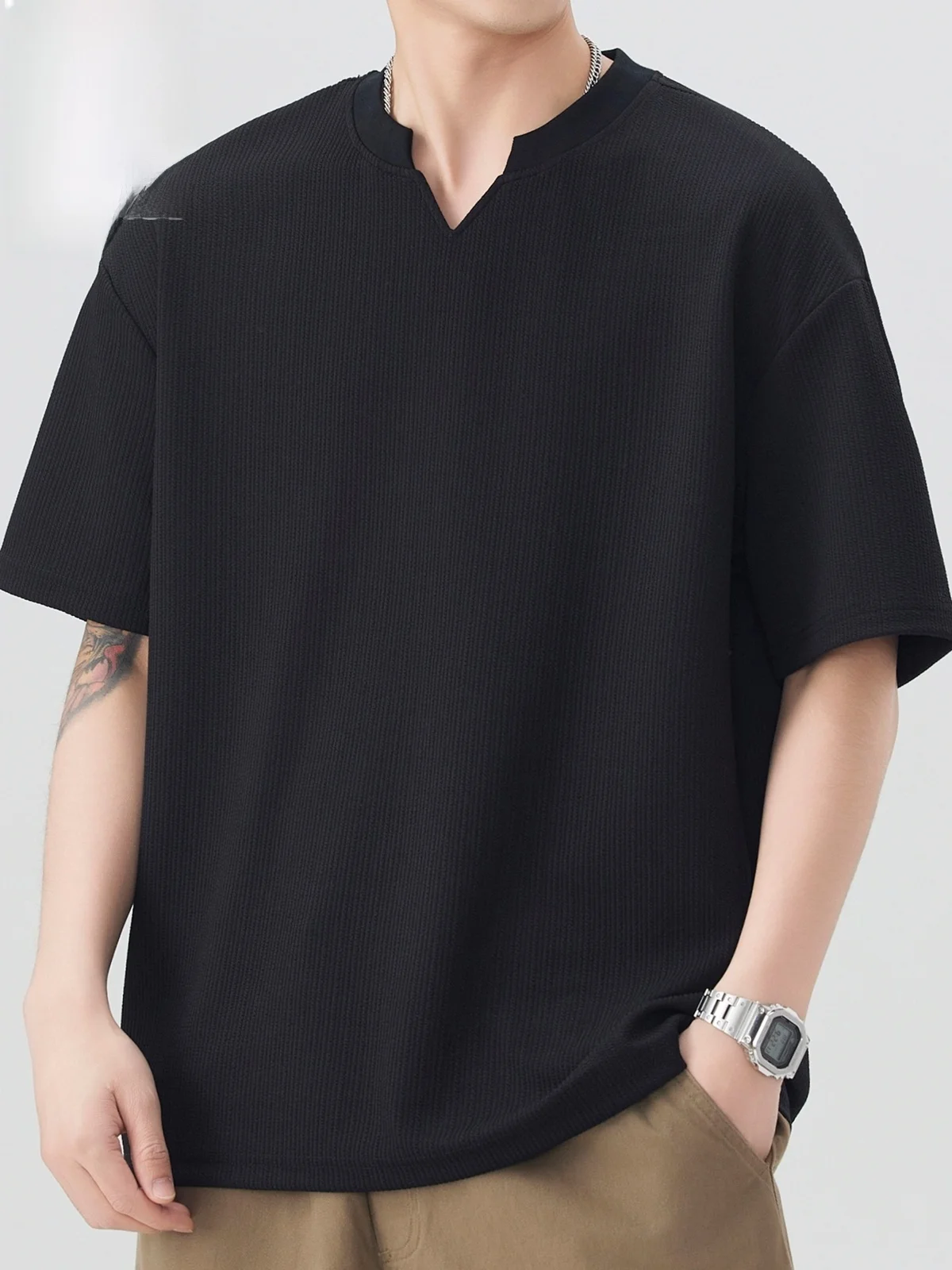 

Мужская футболка с коротким рукавом, модная, с V-образным вырезом, текстурированная, свободного кроя, летняя, из смесового хлопка и полиэстера